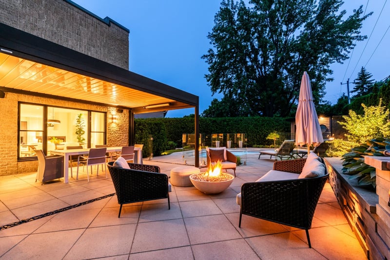 Luxury estate at 2021 Rue des Saules, St-Bruno-de-Montarville, QC — photo 14