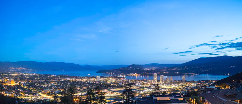 Luxury estate at Kelowna — photo 17