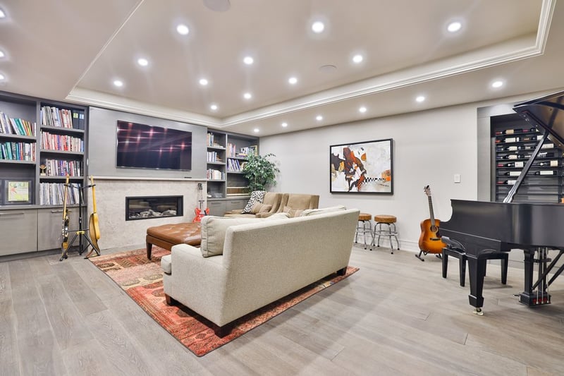 Luxury estate at 20 Cluny Drive, Toronto, ON — photo 36