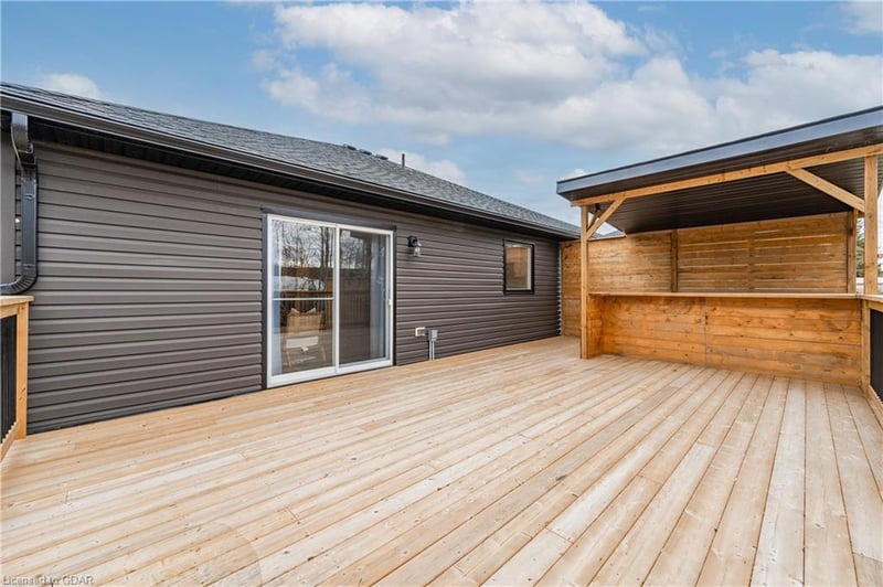 Luxury estate at 36 Ann Street S, Clifford — photo 14