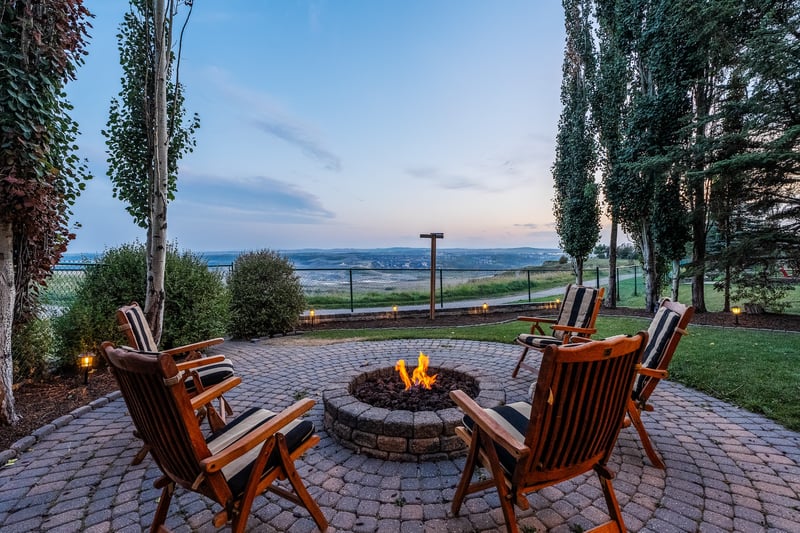 Luxury estate at 158 Gleneagles View, Cochrane, AB — photo 6