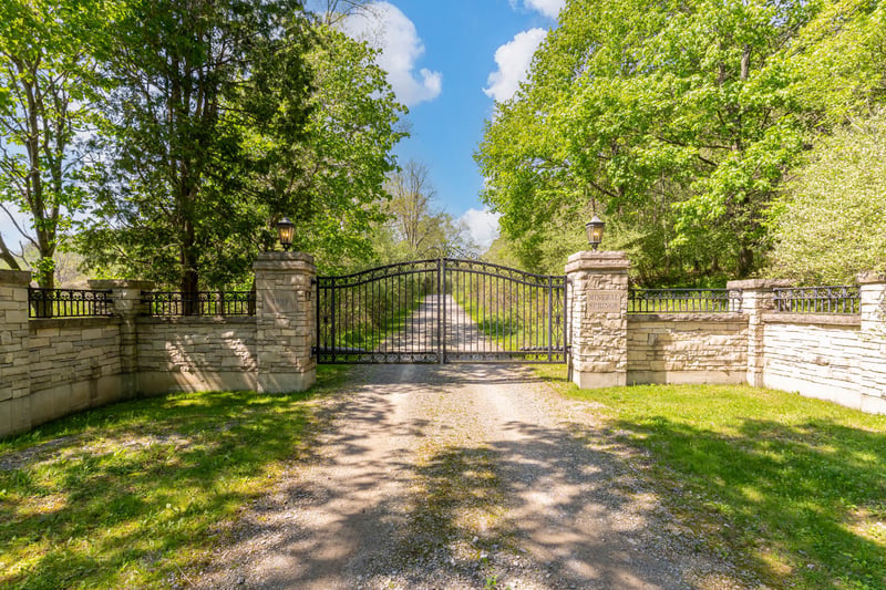 Luxury estate at 1099 Mineral Springs Road, Hamilton, ON — photo 6