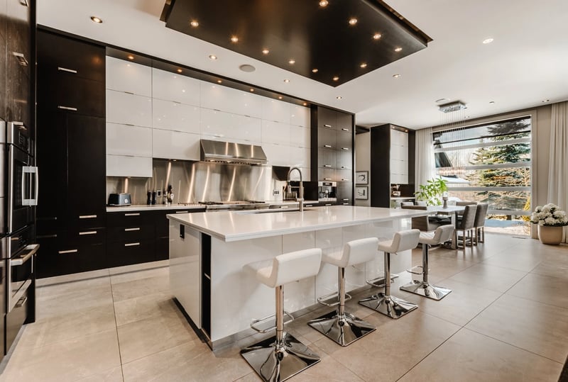 Luxury estate at 1306 Rue du Boisé, Boucherville, QC — photo 16