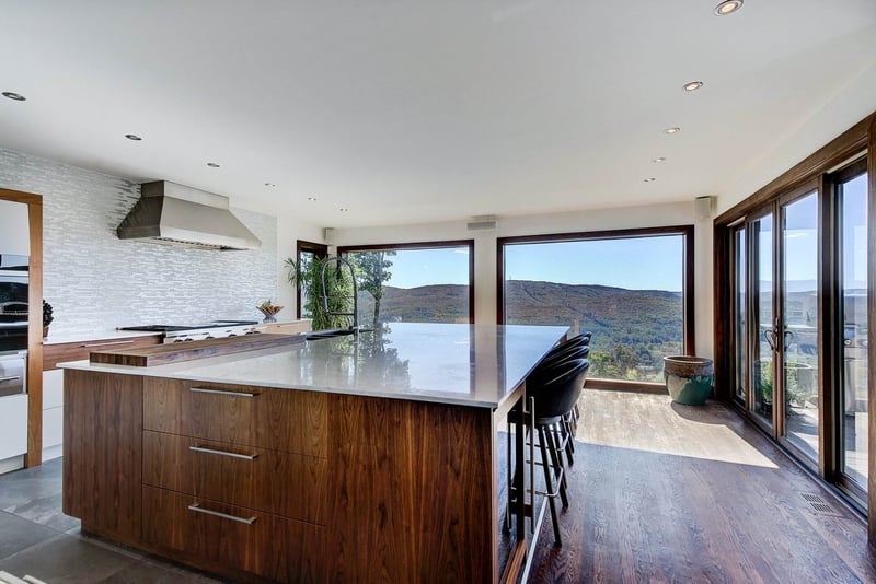 Luxury estate at 280 Rue de la Grande-Corniche, Sainte-Adele — photo 10