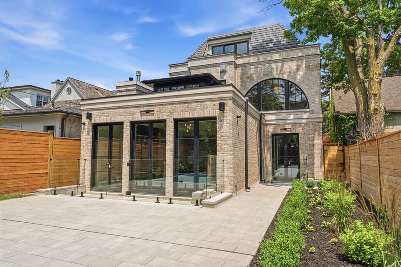 Luxury estate at 204 Forest Hill Road, Toronto, ON — photo 33
