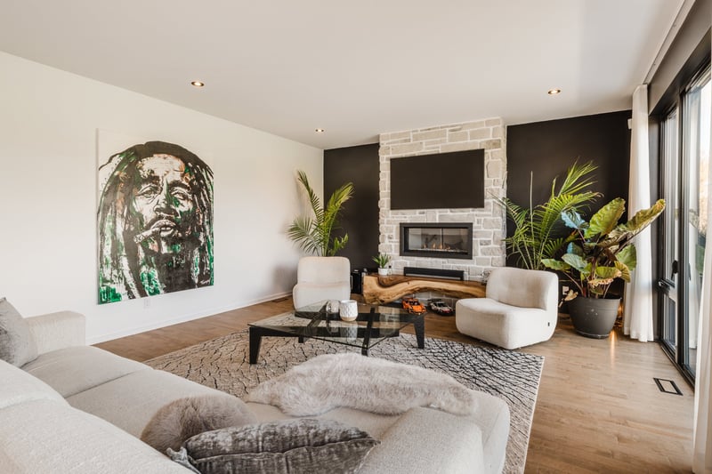 Luxury estate at 220 Rue Brunelle, Sainte-Julie, QC — photo 5