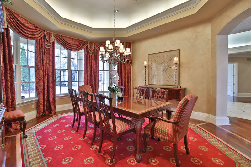 Luxury estate at 872 Whittier Crescent, Mississauga, ON — photo 9