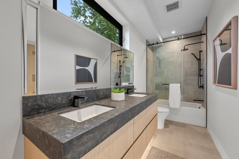 Luxury estate at 298 Strathcona Drive, Burlington, ON — photo 18