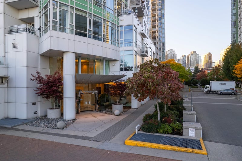 Luxury estate at 1111 Marinaside Crescent #1501, Vancouver, BC — photo 19