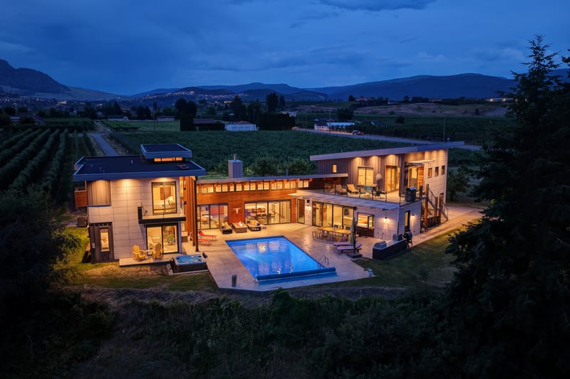 Luxury estate at 3194 Dunster Road, Kelowna, BC — photo 5