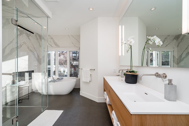 Luxury estate at 3262 West 1st Avenue, Vancouver, BC — photo 6