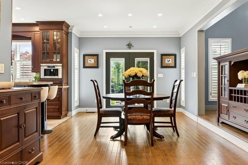Luxury estate at 55 Chianti Crescent, Hamilton, ON — photo 8