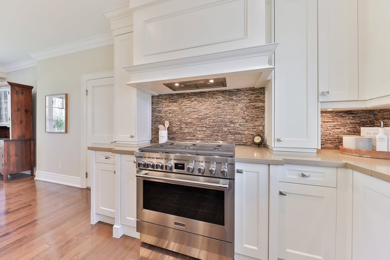 Luxury estate at 80 Oakes Drive, Mississauga, ON — photo 6