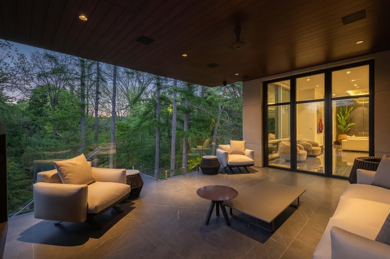 Luxury estate at 865 Glenwood Avenue, Burlington, ON — photo 10