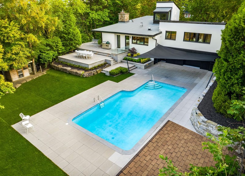 Luxury estate at 1970 Rue du Sommet-Trinité, St-Bruno-de-Montarville, QC — photo 4