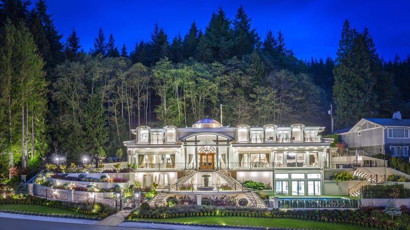 Luxury estate at 1175 Eyremount Drive, West Vancouver, BC — photo 3