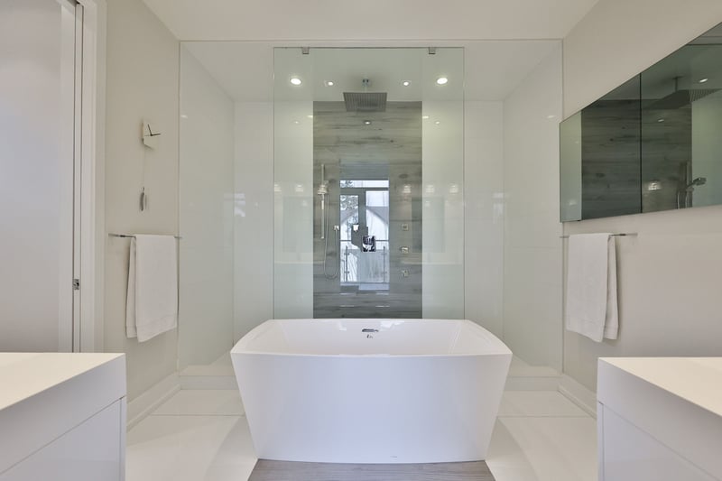 Luxury estate at 647 Montbeck Crescent, Mississauga, ON — photo 24