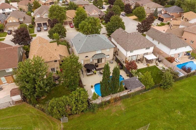 Luxury estate at 55 Chianti Crescent, Hamilton, ON — photo 40