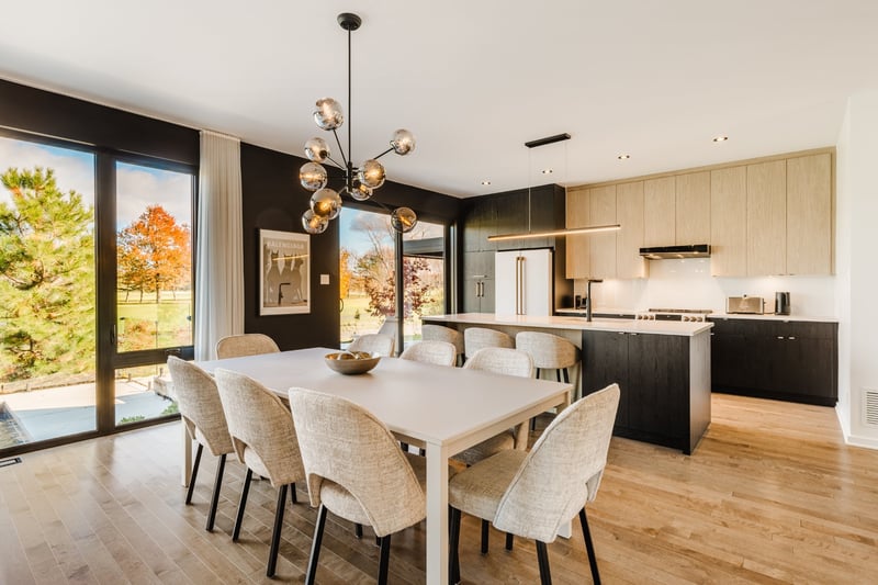 Luxury estate at 220z Rue Brunelle, Sainte-Julie, QC — photo 8