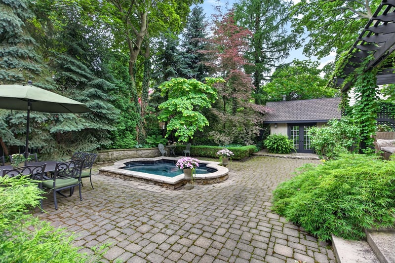 Luxury estate at 77 Claremont Drive, Hamilton, ON — photo 30