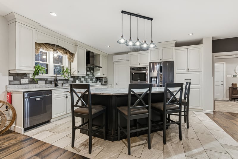 Luxury estate at 265 Rue Rosedale, Ayer's Cliff, QC — photo 16