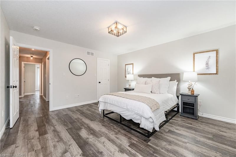 Luxury estate at 36 Ann Street S, Clifford — photo 6