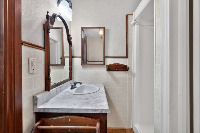 Luxury estate at 40 Pinewood Trail, Mississauga, ON — photo 18