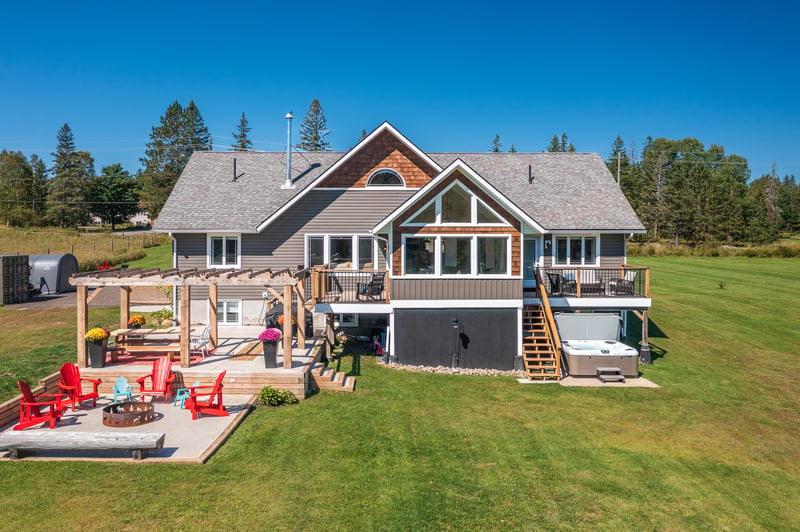 5-bedroom luxury home in Town of, 1385 Old Muskoka Road, ON