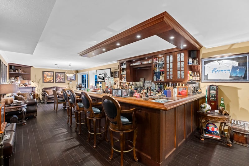 Luxury estate at 8208 Government Road, Burnaby — photo 37