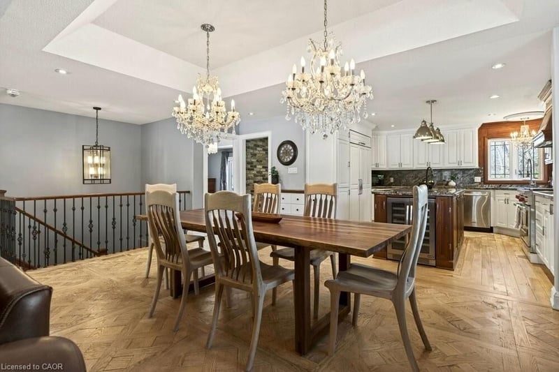 Luxury estate at 389 Clarendon Drive, Hamilton, ON — photo 5
