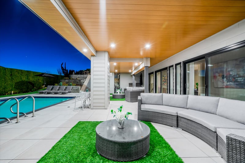 Luxury estate at 1130 Eyremount Drive, West Vancouver — photo 3