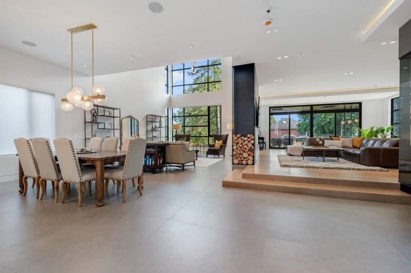 Luxury estate at 77 Risebrough Ave, Toronto — photo 3