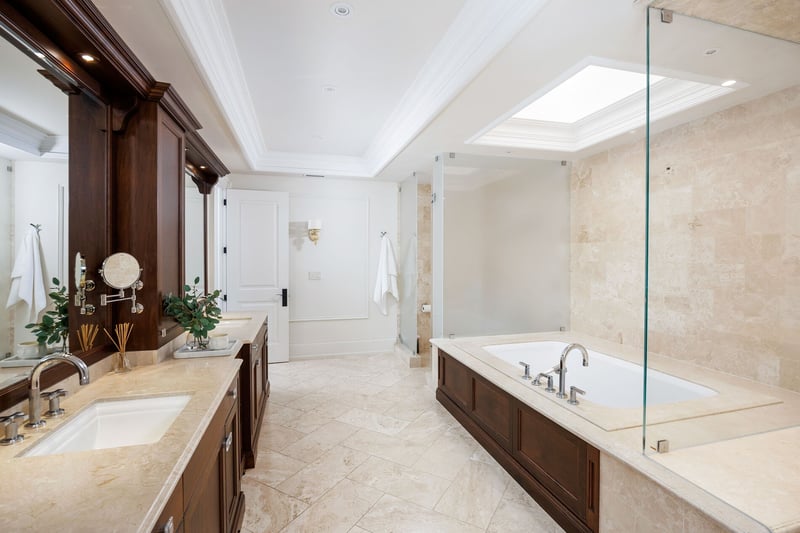 Luxury estate at 64 Brentwood Road, Oakville, ON — photo 23