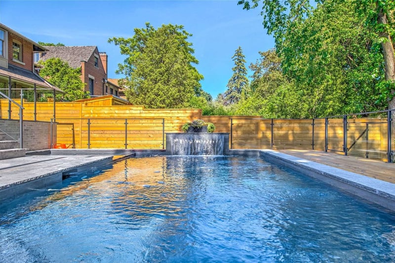 Luxury estate at 211 Glencairn Avenue, Toronto — photo 20