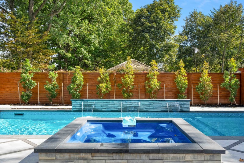Luxury estate at 1589 Glenhill Crescent, Mississauga, ON — photo 47