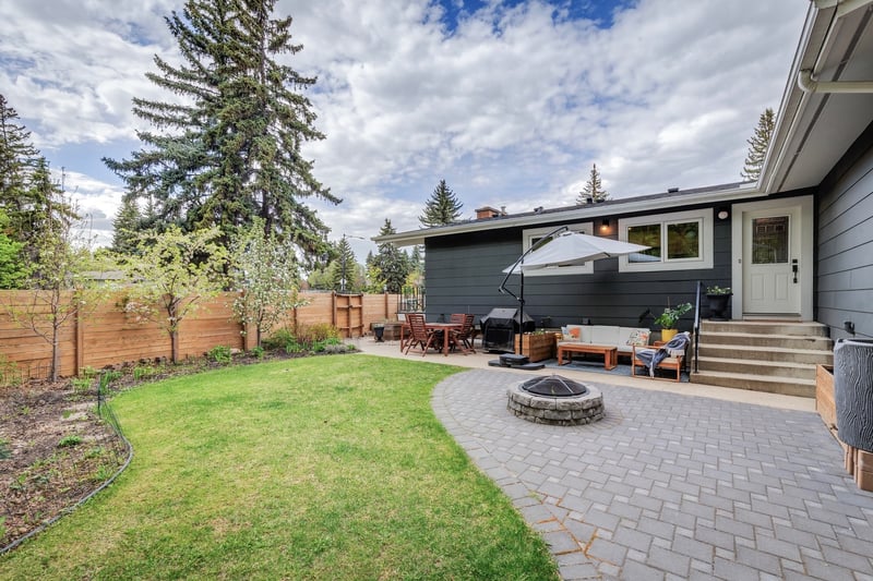 Luxury estate at 13615 Buena Vista Road Northwest, Edmonton, AB — photo 6