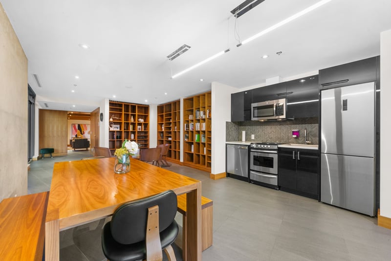 Luxury estate at 1010 6 Street Southwest unit 1202 — photo 21