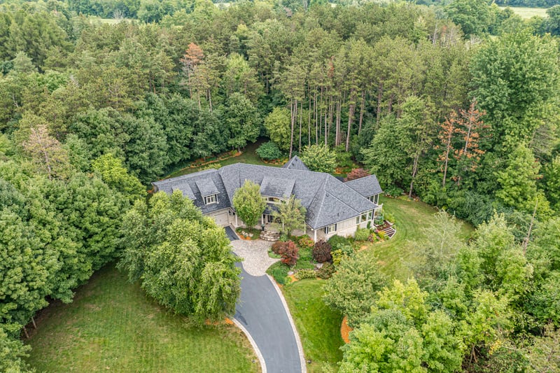 Luxury estate at 37 Ranch Rd, Brantford, ON — photo 14