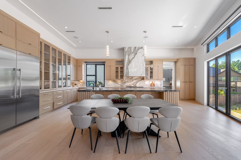 Luxury estate at 15401 78 Avenue, Surrey, BC — photo 6