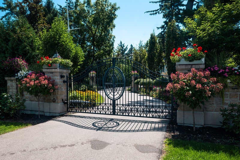 Luxury estate at 1470 Mississauga Road, Mississauga, ON — photo 38