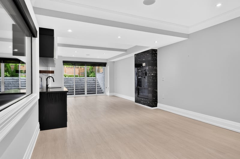 Luxury estate at 533 Carson Lane, Oakville, ON — photo 40
