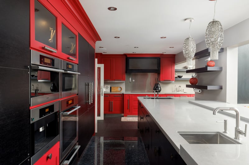 Luxury estate at 262 Mary St, Oakville, ON — photo 12