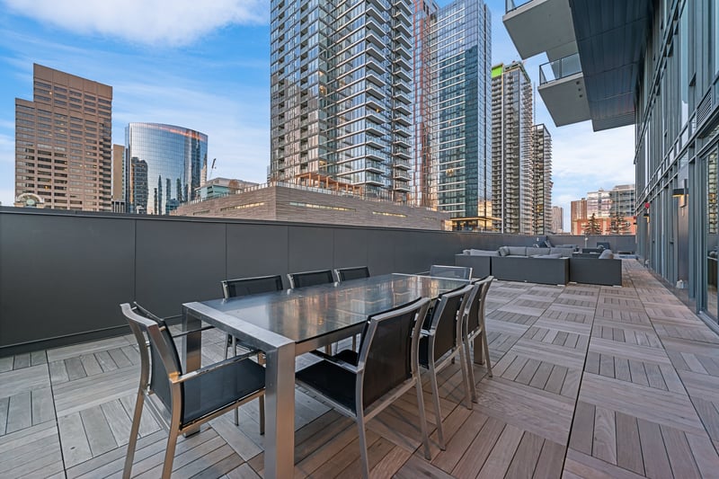 Luxury estate at 1010 6 Street Southwest unit 1202 — photo 35
