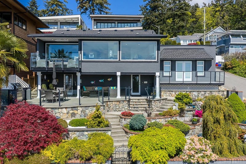 3-bedroom luxury home in 14535 Sunset Drive, White Rock, BC