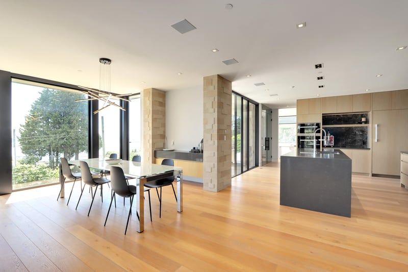 Luxury estate at 2611 Bellevue Avenue, West Vancouver — photo 4
