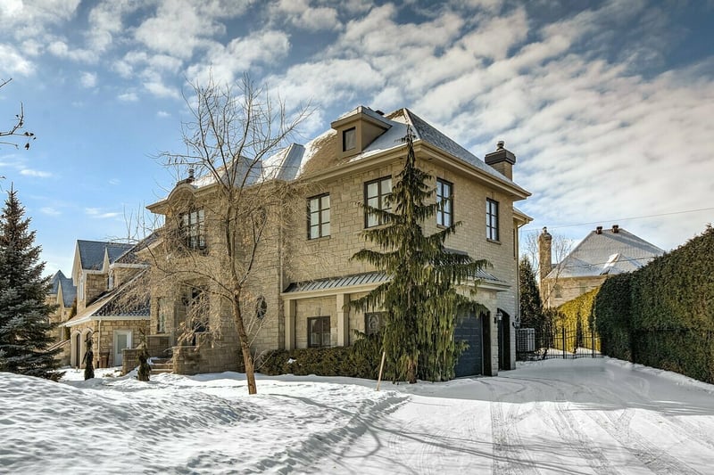 Luxury estate at 2 Rue Duceppe, Candiac — photo 13