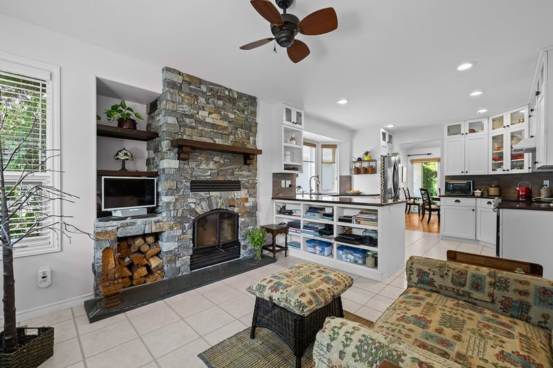 Luxury estate at 3889 Gallaghers Grange, Kelowna, BC — photo 6