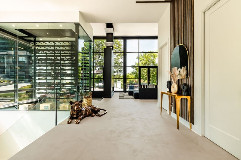 Luxury estate at 757 Rue des Chardonnerets, Mont-Saint-Hilaire, QC — photo 10