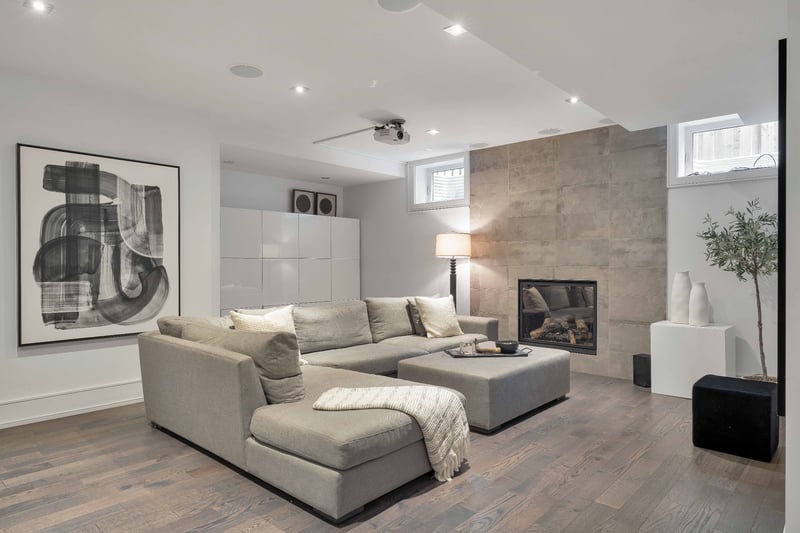 Luxury estate at 1025 Bridge Road, Oakville, ON — photo 34