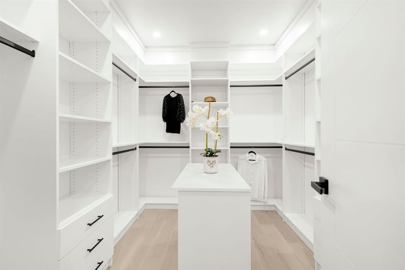 Luxury estate at 2096 Bowler Drive, Surrey, BC — photo 35
